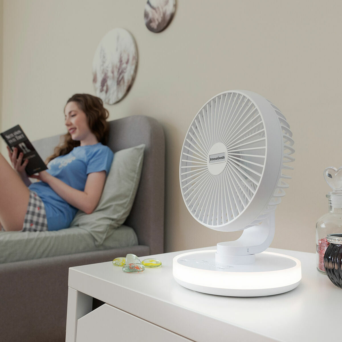 Innovagoods Rechargeable Desk Fan With Led Fanled Innovagoods Ø6,6'' 4000 Mah